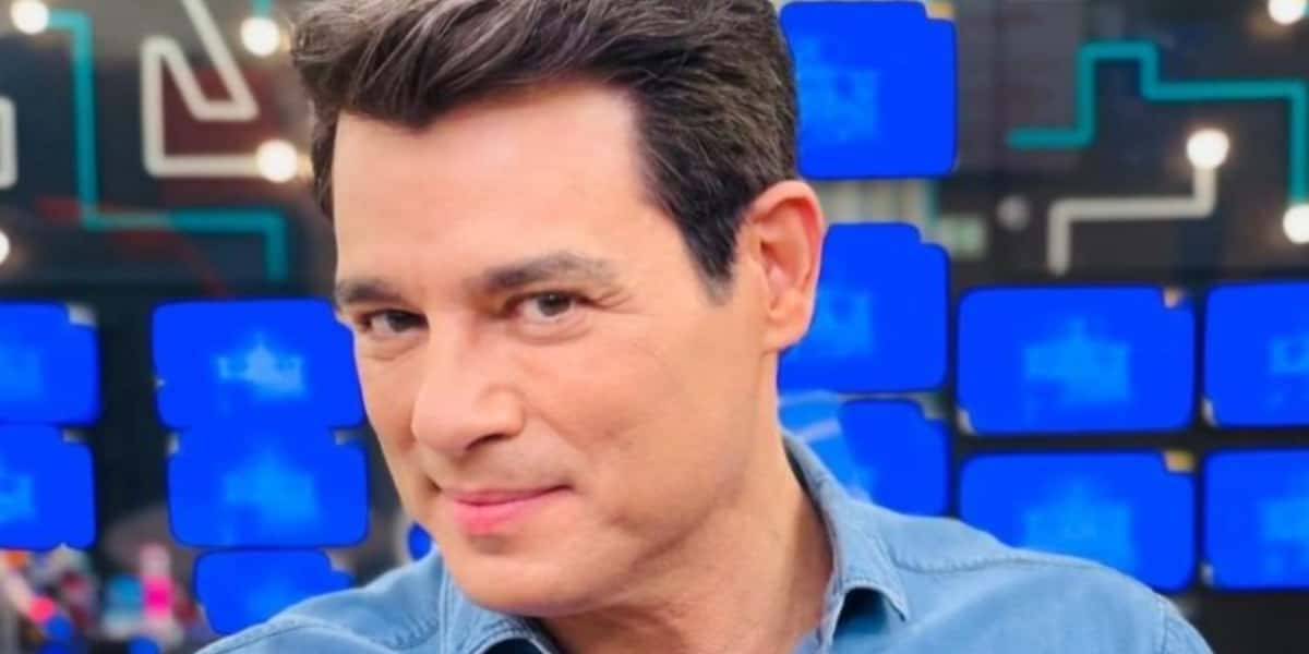 Celso Portiolli vibra com apresentadora demitida da Globo que fechou com rival - Foto: Reprodução/SBT