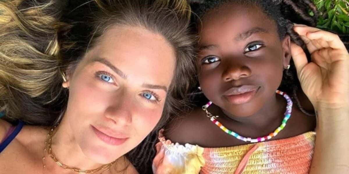 Gio Ewbank surpreendeu ao expor atitude que a filha teve pela primeira vez (Foto: Reprodução/ Instagram)