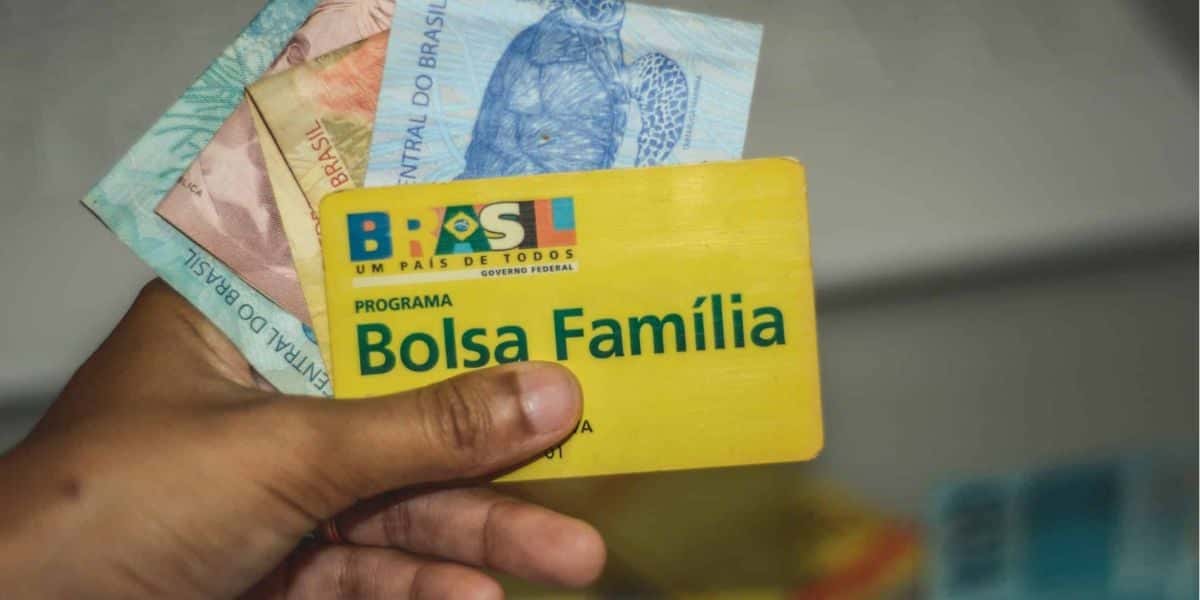 Alerta para os beneficiários do Bolsa Família - Foto Reprodução Internet
