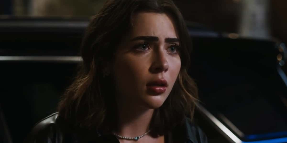 Chiara ficará perplexa ao constatar que foi enganada em Travessia (Foto: Reprodução/Globo)