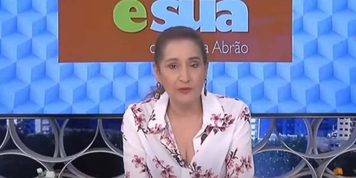 Sonia Abrão no "A Tarde é Sua" (Foto: Reprodução/RedeTV!)