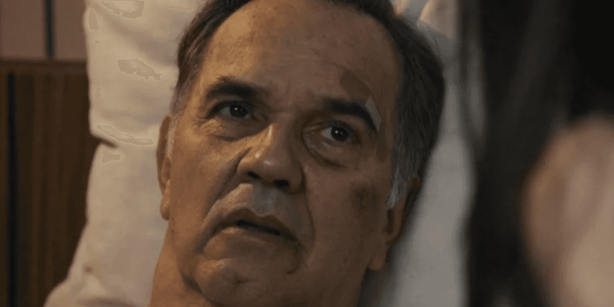 Guerra surta após descobrir que levou golpe de Ari em Travessia (Foto: Globo)