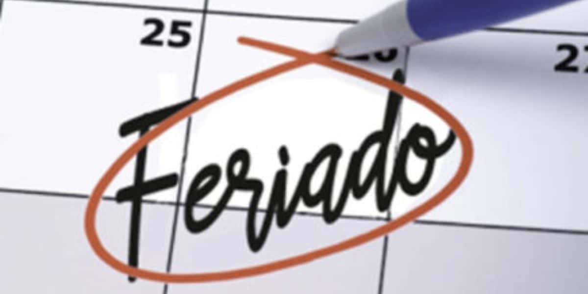 Anúncio de mais feriados (Reprodução/Internet)