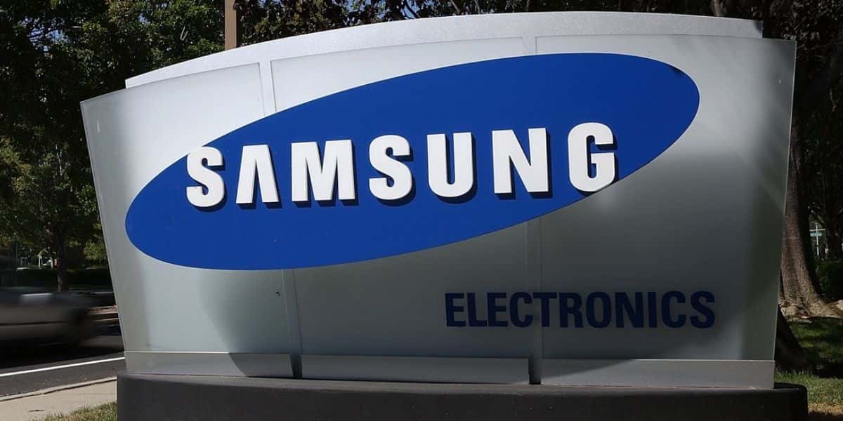 Logo da Samsung em via pública- Foto Reprodução Internet