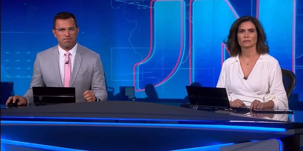 Rodrigo Bocardi e Giuliana Morrone no Jornal Nacional - Foto Reprodução Globo