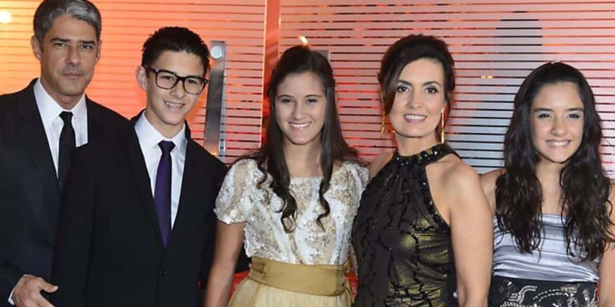 William Bonner, Vinicius, Beatriz, Fátima Bernardes e Luara (Foto: Reprodução / Internet)