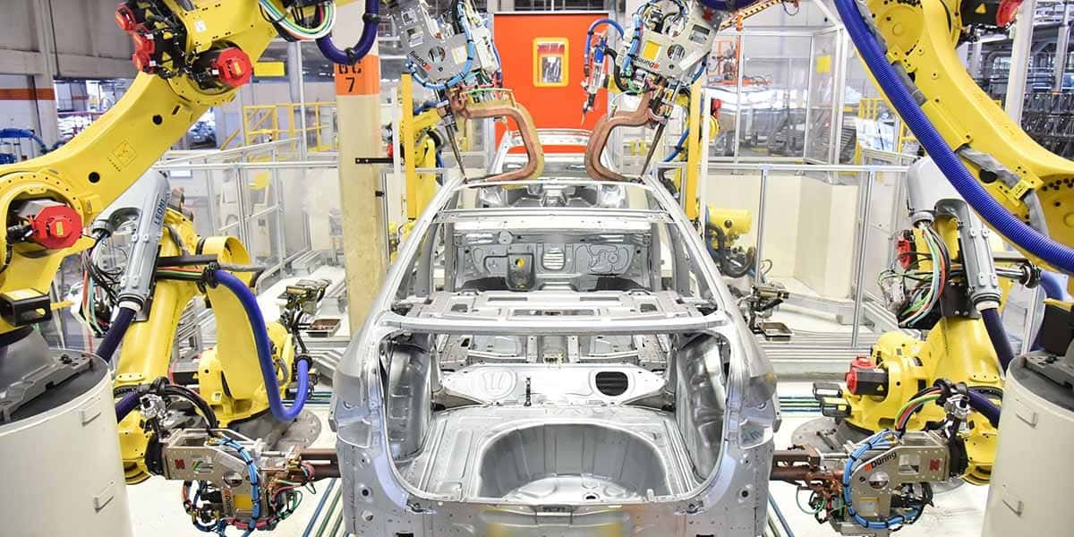 Montadoras de carros possuem dúvidas sobre o futuro (Foto: Reprodução/Automotive Business)