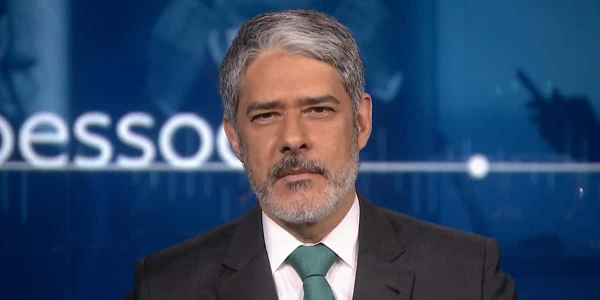William Bonner na bancada do "Jornal Nacional" (Foto: Reprodução/TV Globo)