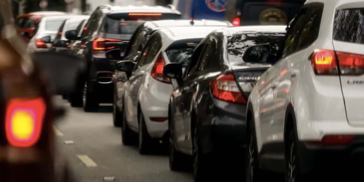 Carros (Foto: Aloisio Mauricio/Fotoarena/Estadão Conteúdo)