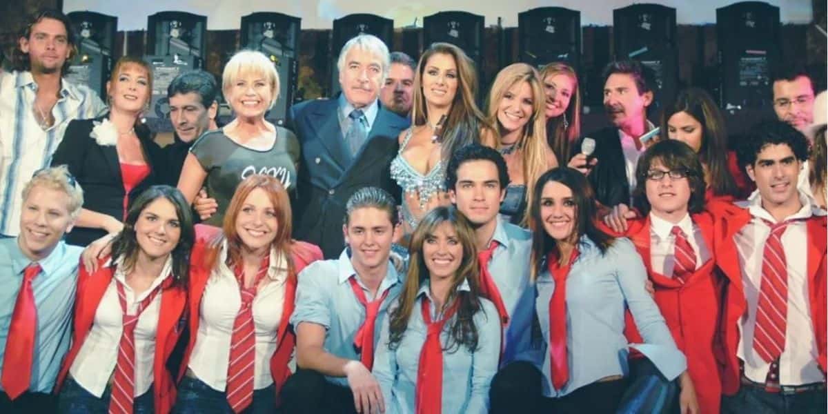 Elenco da novela Rebelde, que está de volta no SBT - Foto Reprodução Internet