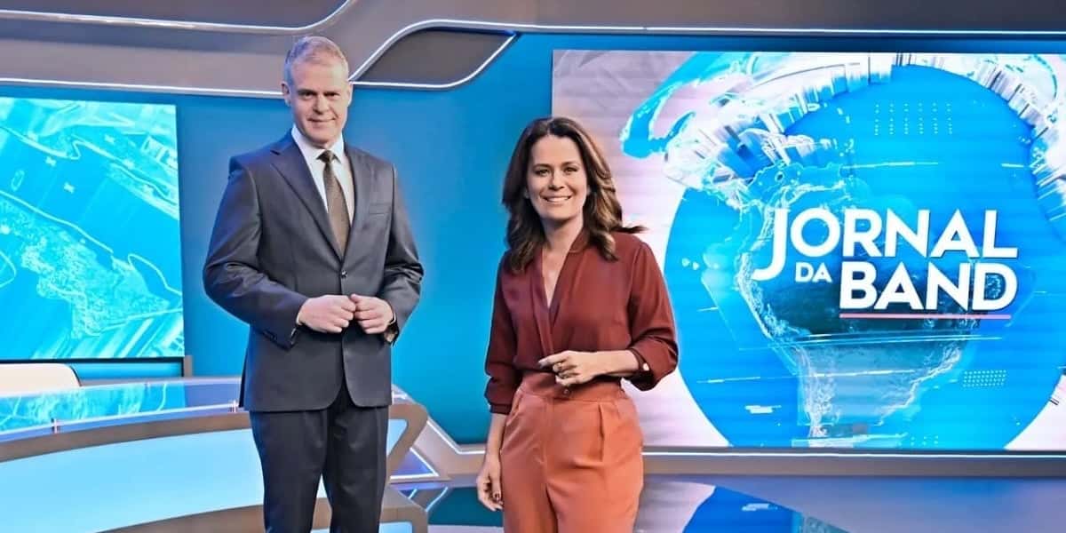 Eduardo Oinegue e Adriana Araújo explodiram em audiência com o "Jornal da Band" (Foto: Divulgação/Band)