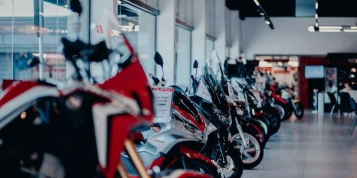 Essas são as 4 motos mais seguras, custam esse valor e podem salvar sua vida - Foto: Reprodução/Internet