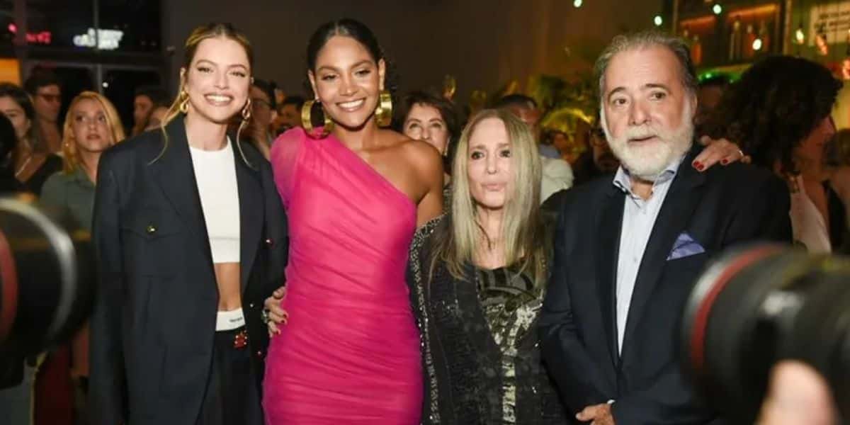 Agatha Moreira, Bárbara Reis, Susana Vieira e Tony Ramos na festa de Terra e Paixão - Foto G1