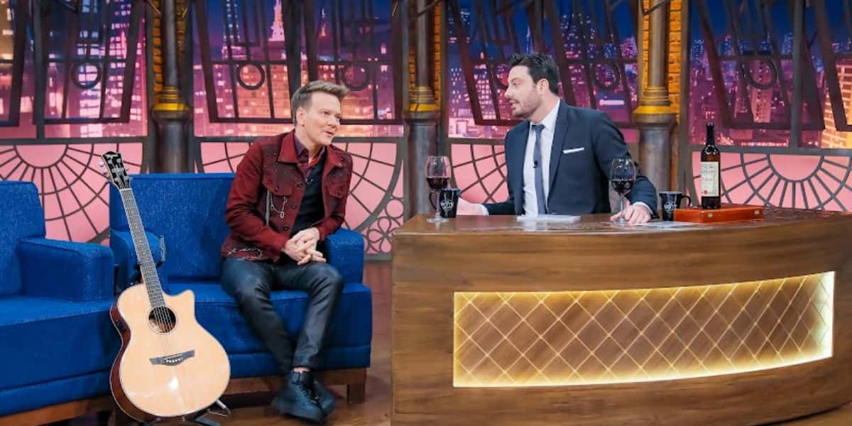 Michel Teló e Danilo Gentili no The Noite - (Fotos Lourival RibeiroSBT)