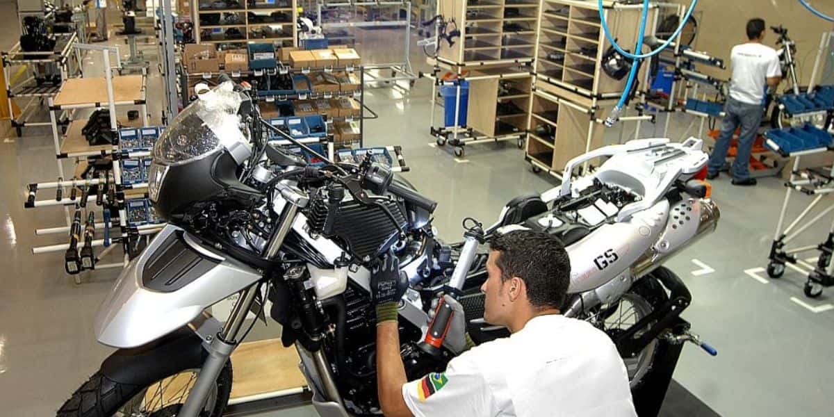Moderna e barata: Montadora gigante anuncia moto com o preço lá em baixo para destronar Honda e Yamaha - Foto: Reprodução