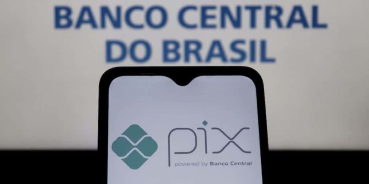 Banco Central e aplicativo do PIX (Foto: Reprodução / Internet)