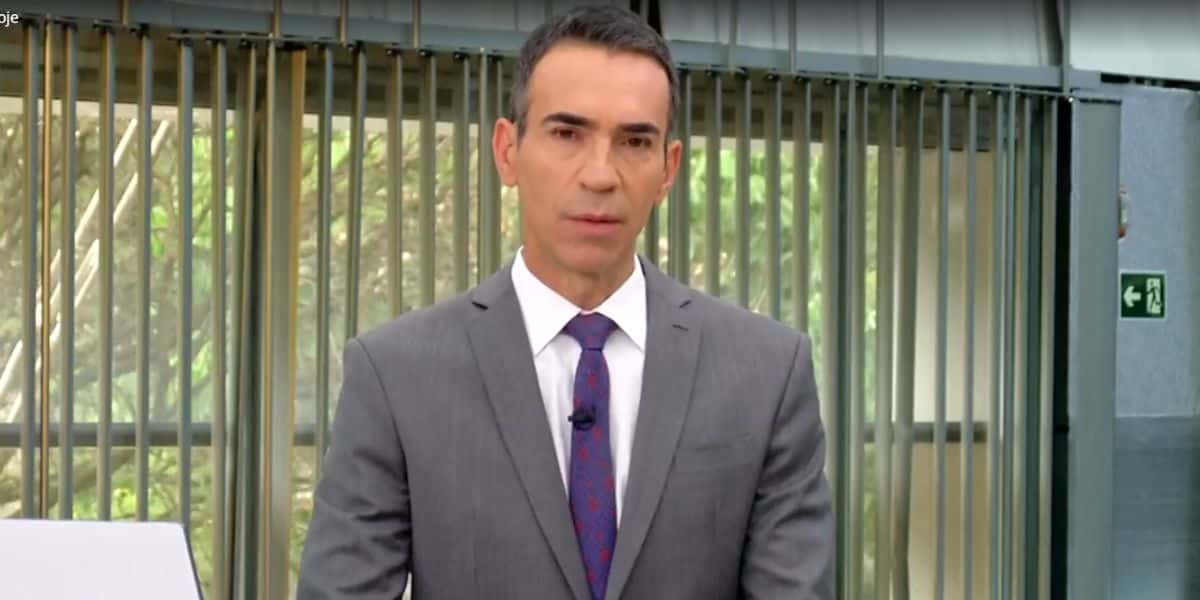 César Tralli no Jornal Hoje (Foto: Reprodução / Globo)