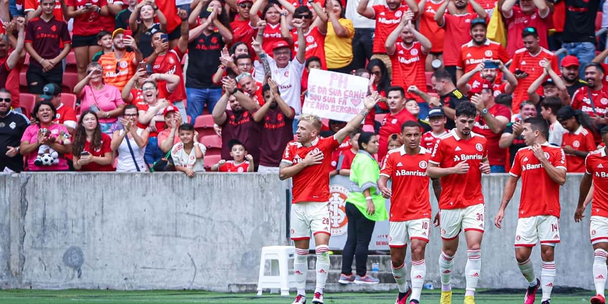 Dupla aclamada pode ter retorno ao Internacional em 2024 e torcida vibra (Foto: Reprodução Internet)