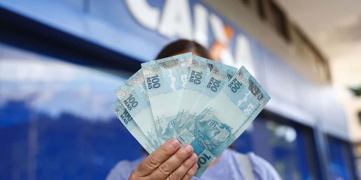 Pagamento Caixa (Foto: Reprodução - Poder 360)