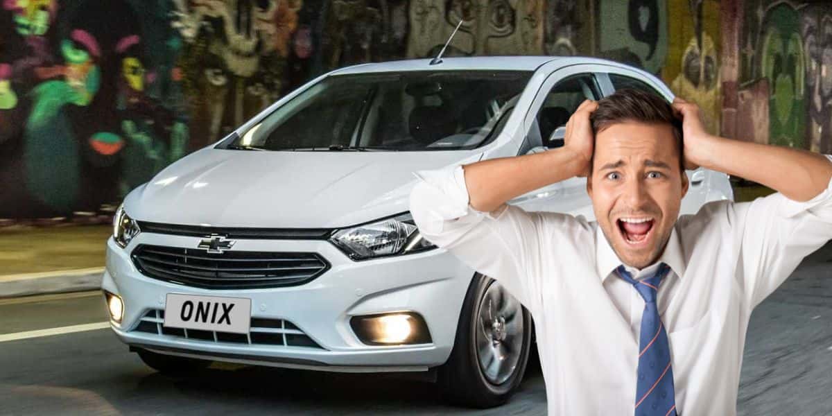 Donos de Chevrolet Onix em desespero (Reprodução: Montagem TV Foco)
