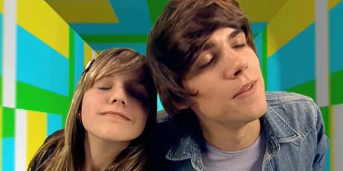 Eric Surita e Letícia Navas no comando da TV Globinho (Reprodução: Globo)