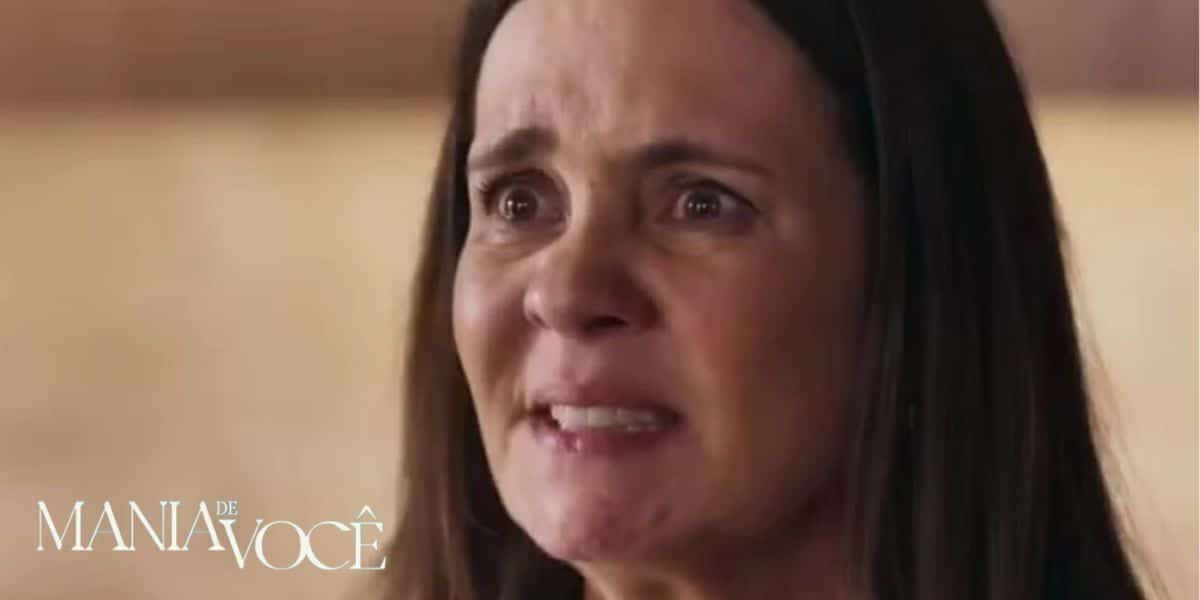 Mércia em Mania de Você (Foto: Reprodução/Globo)