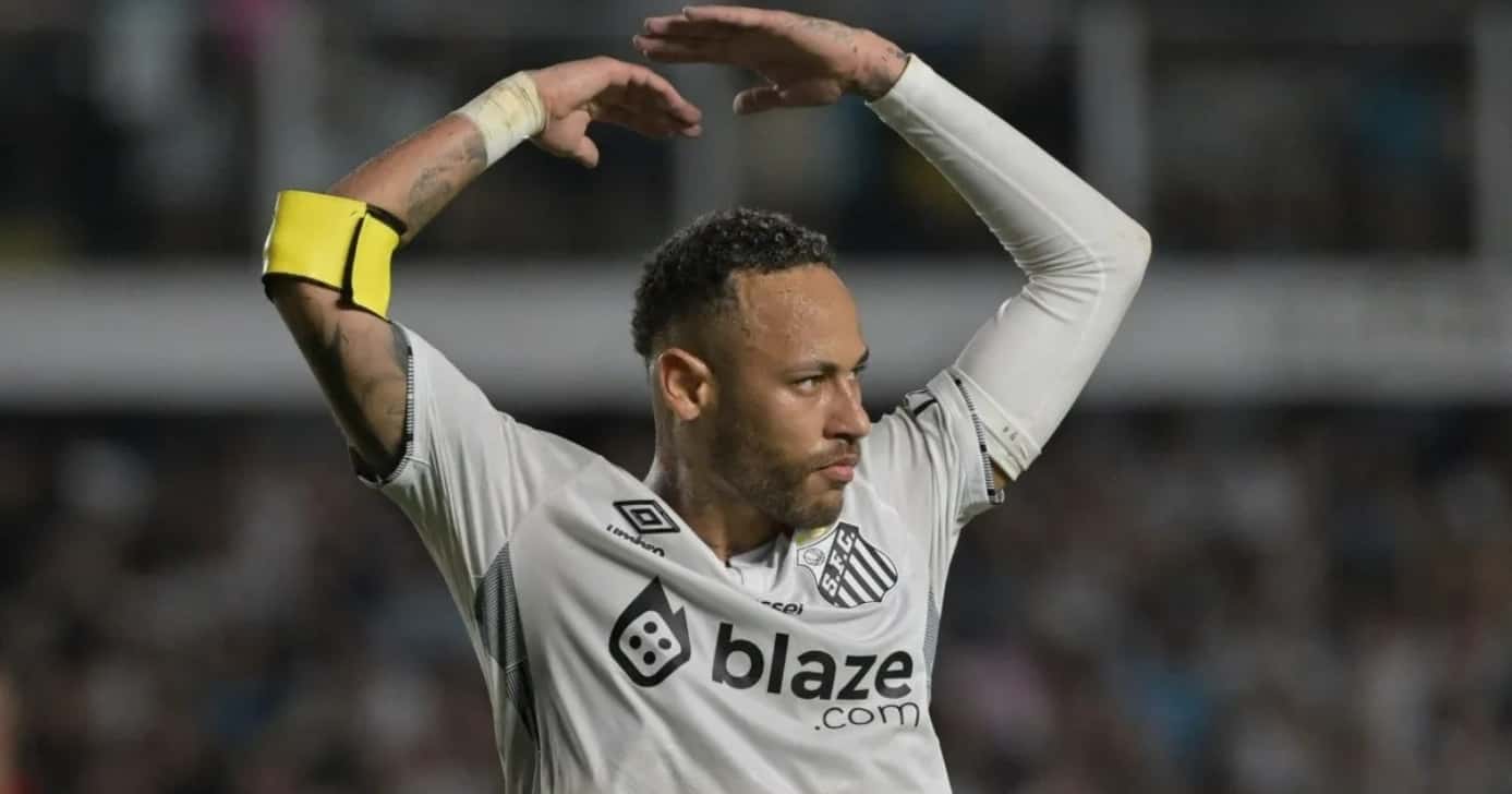 O craque está (Foto: Nelson Almeida/AFP)