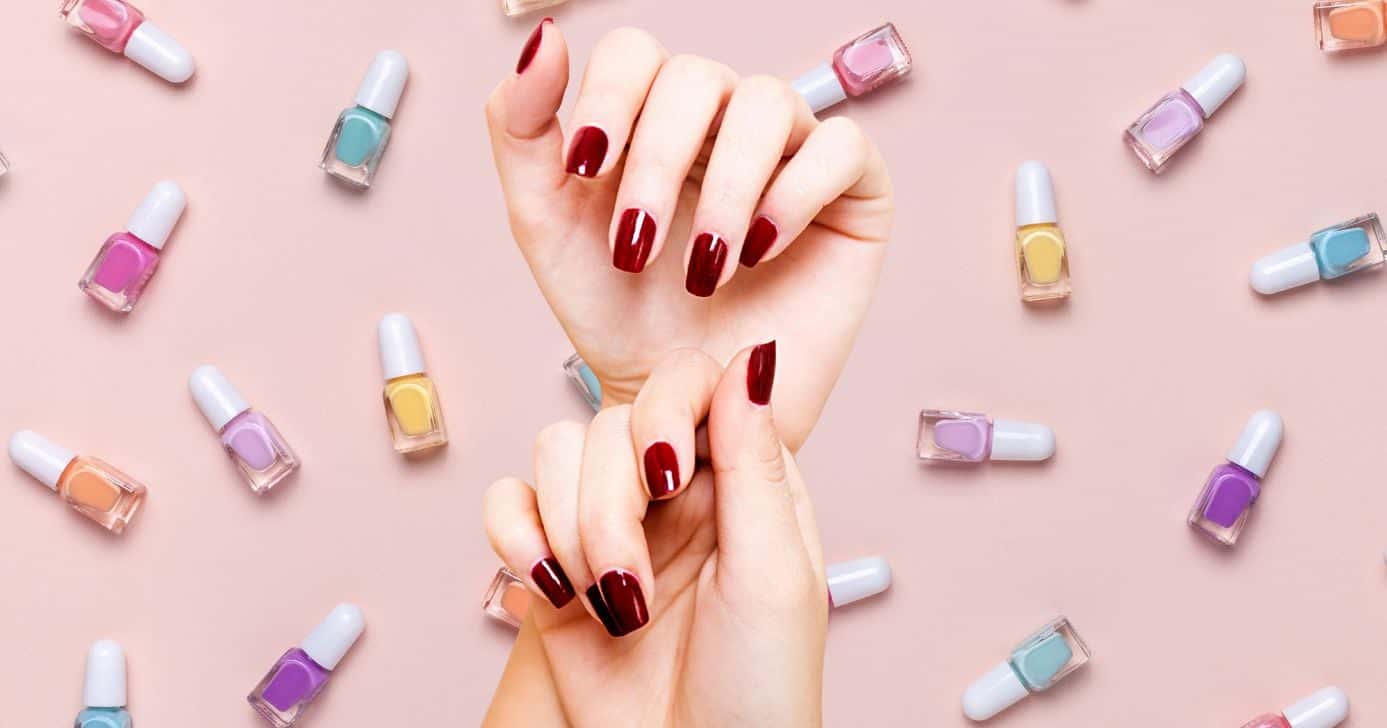 Esmaltes e unhas feitas (Fotos: Canva)