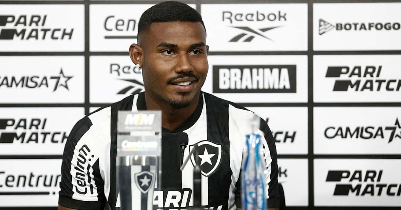 Textor desesperado: Time solta PIX por Cuiabano do Botafogo (Foto: Botafogo/Divulgação)