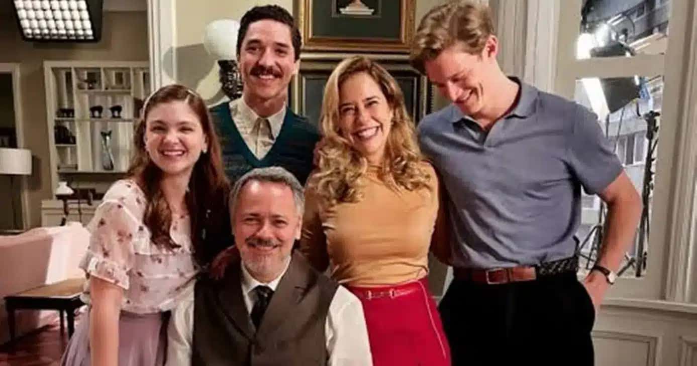 Atriz de Garota do Momento dá show de estrelismo e é massacrada (Foto: Reprodução/ Divulgação/ Globo)