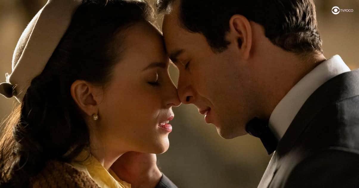 Estela e Celso em Êta Mundo Melhor! (Foto: Reprodução / Globo / Montagem TV Foco)