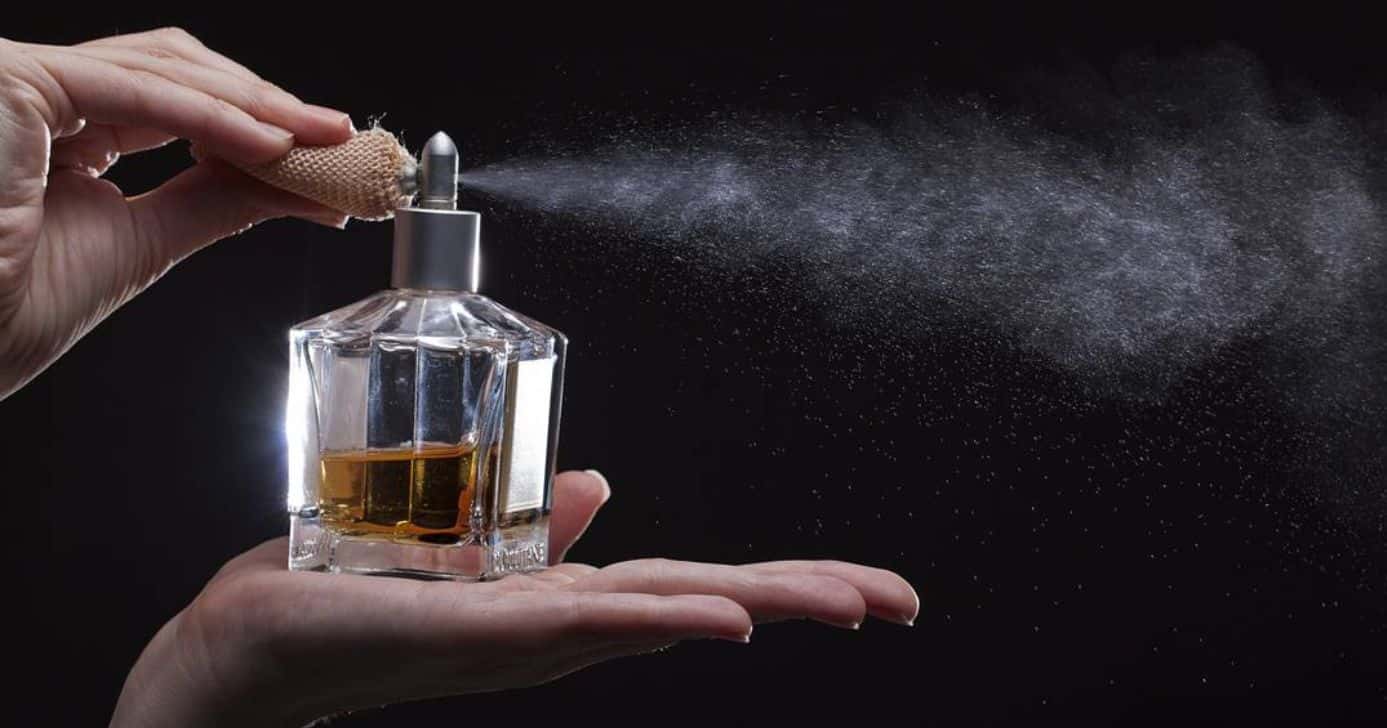 3 pontos do corpo que fazem o perfume nacional durar mais que o importado - Foto: Internet