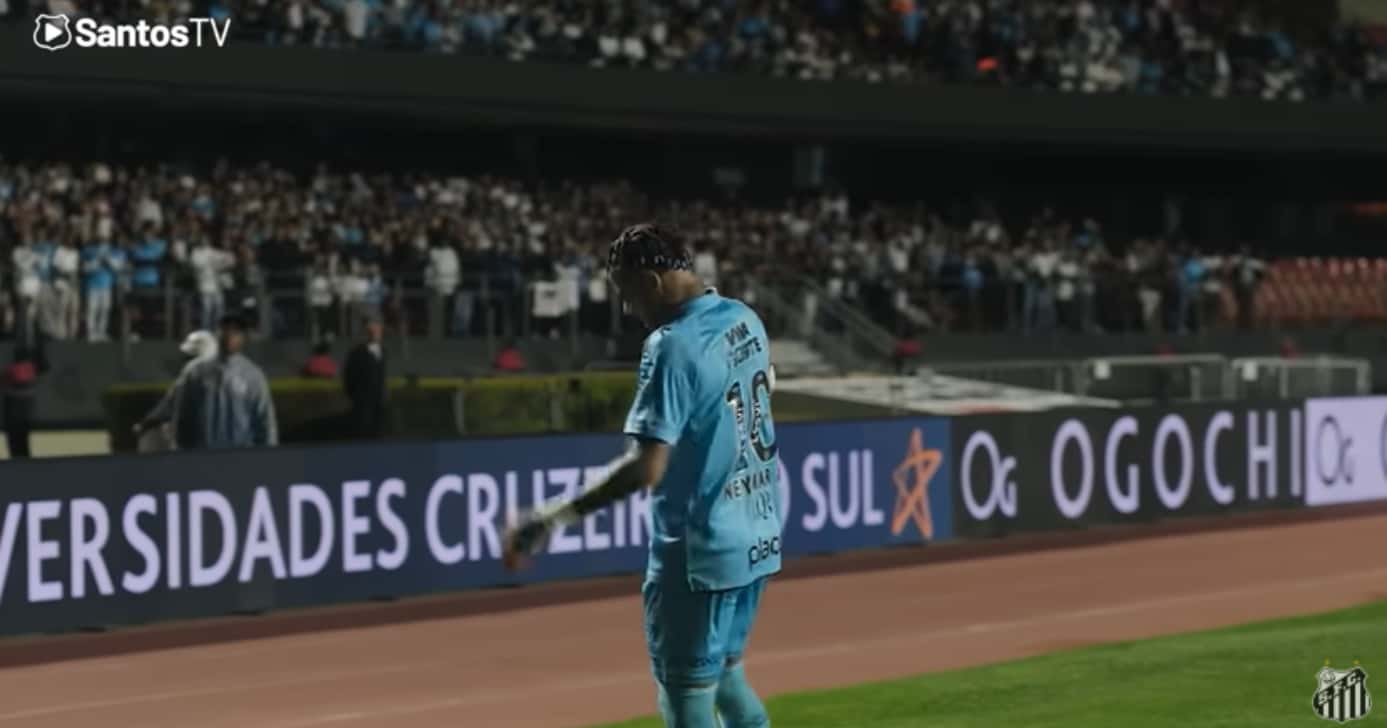 Neymar tem futuro incerto no Santos (Foto: Santos TV)