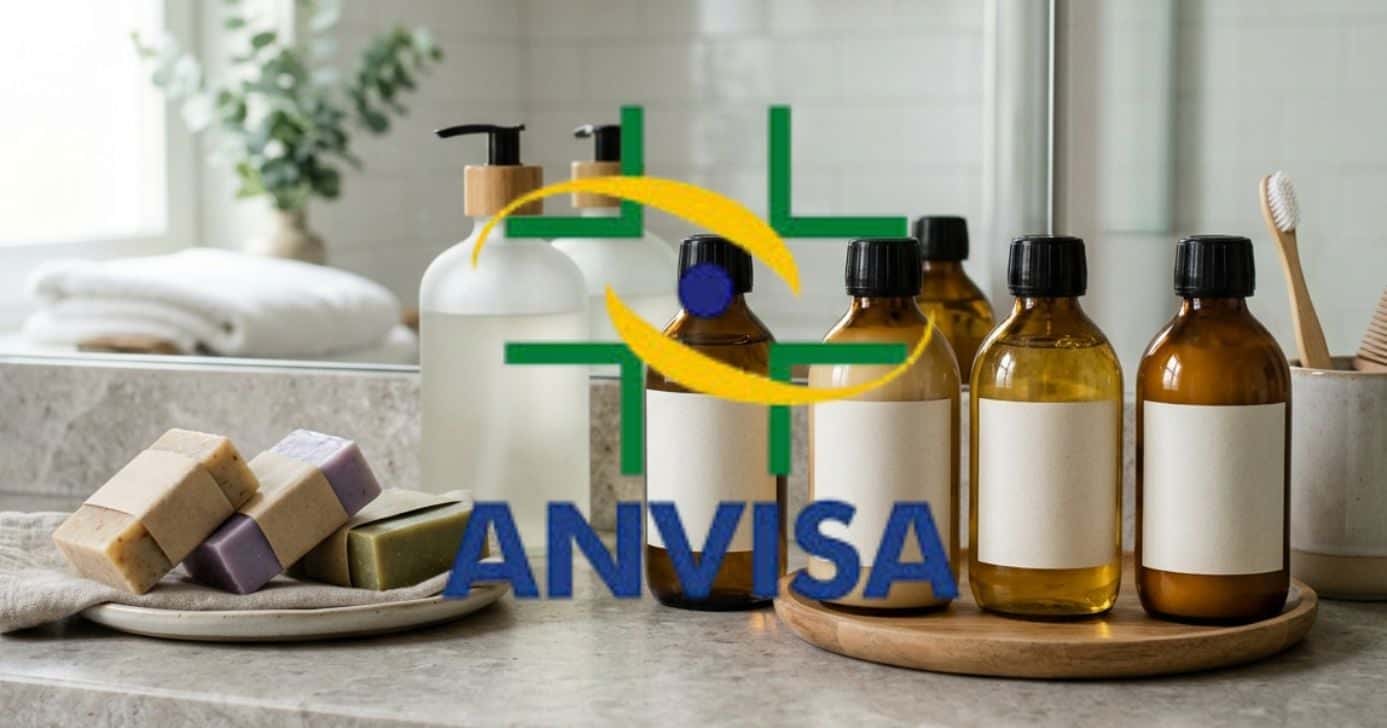 Ilustrações shampoos, condicionadores, sabonetes e logo Anvisa (Foto: Montagem TV Foco / GMN / Internet)