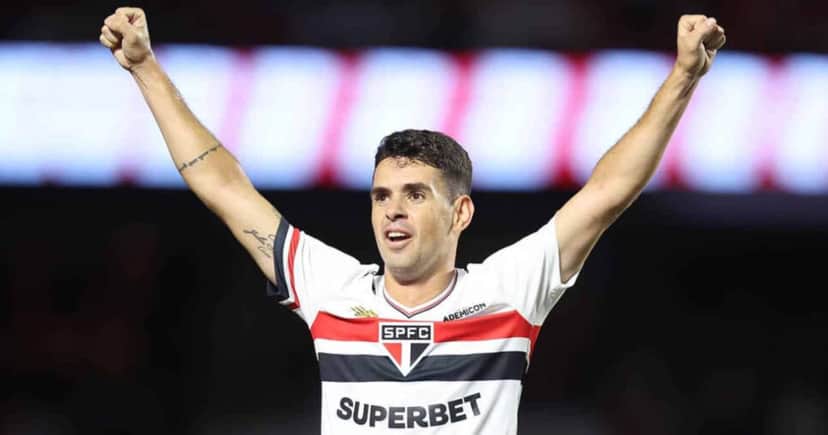 Oscar pelo São Paulo (Foto: Rubens Chiri/saopaulofc.net) Oscar pelo São Paulo (Foto: Rubens Chiri/saopaulofc.net)