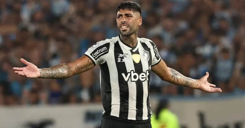 Alexander Barboza, zagueiro do Botafogo (Foto: ALEJANDRO PAGNI/ AFP) Alexander Barboza, zagueiro do Botafogo (Foto: ALEJANDRO PAGNI/ AFP)