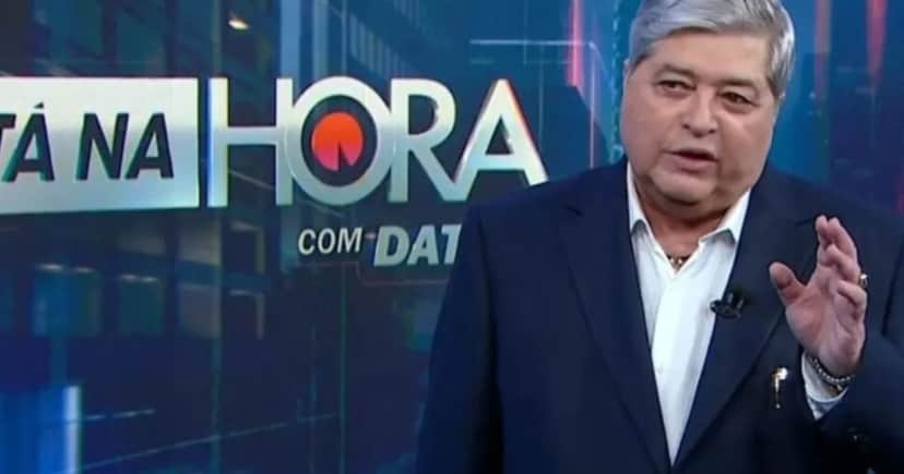 Datena se despede em comunicado ao vivo e SBT confirma demissão - Foto: MOntagem Datena se despede em comunicado ao vivo e SBT confirma demissão - Foto: MOntagem