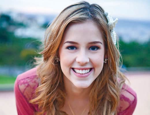 Sophia-Abrahao-conversou-com-os-fas-pelo-Twitter