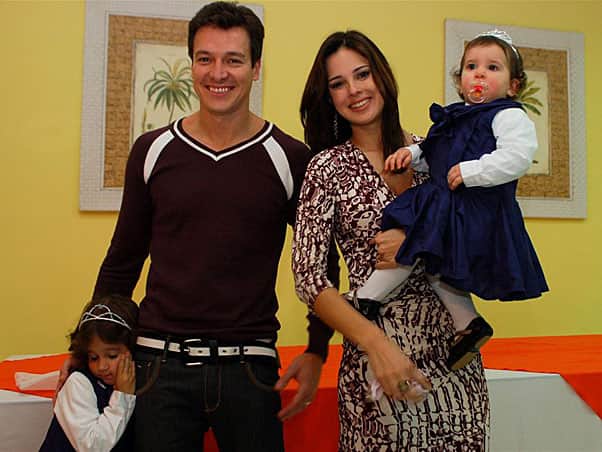 rodrigo-faro-e-familia-filhos-