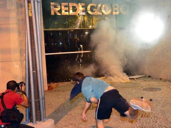 molotovglobovandalosdanielramalhoterra molotovglobovandalosdanielramalhoterra