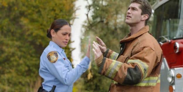 625_315_1383587483UnderTheDome_Ep1_2i 625_315_1383587483UnderTheDome_Ep1_2i