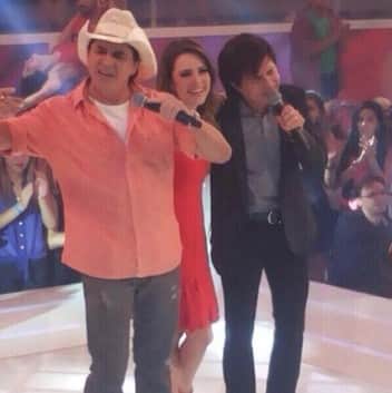 Programa será apresentado por Chitãozinho e Xororó Programa será apresentado por Chitãozinho e Xororó
