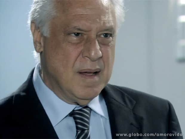 César humilha Félix novamente!