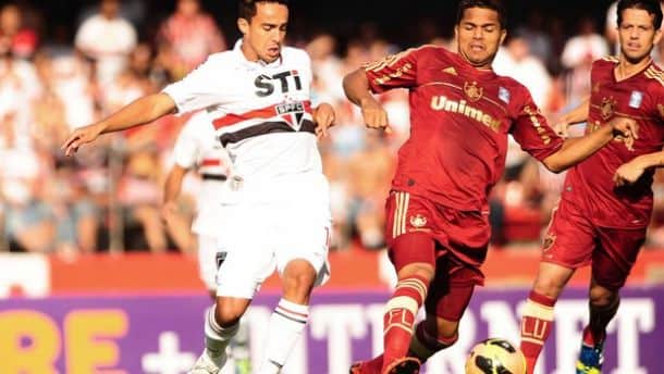 Fluminense vence São Paulo por 2x1 (Foto: Reprodução) Fluminense vence São Paulo por 2x1 (Foto: Reprodução)