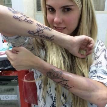 Tatuagem de Bárbara Evans está mais famosa do que ela! Tatuagem de Bárbara Evans está mais famosa do que ela!