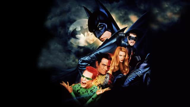 SBT escala "Batman Eternamente" para programação especial de feriado SBT escala "Batman Eternamente" para programação especial de feriado