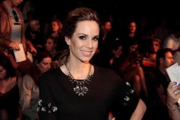 Apresentadora é ofuscada Apresentadora é ofuscada
