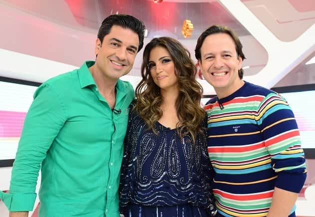 Chris Flores comandou o Hoje em Dia, ao lado de Celso Zucatelli e Edu Guedes (Foto: Divulgação) Chris Flores comandou o Hoje em Dia, ao lado de Celso Zucatelli e Edu Guedes (Foto: Divulgação)