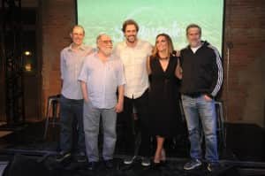 Júlio Fischer, Walther Negrão, Leonardo Nogueira, Susana Pires e diretor de "Sol Nascente" na coletiva da novela (Foto: Globo/Mauricio Fidalgo) Júlio Fischer, Walther Negrão, Leonardo Nogueira, Susana Pires e diretor de "Sol Nascente" na coletiva da novela (Foto: Globo/Mauricio Fidalgo)