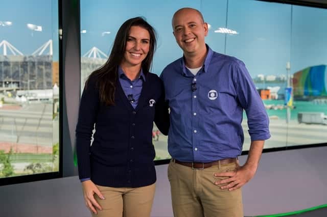 Glenda Kozlowski e Alex Escobar inaugurando o estúdio da Globo no Parque Olímpico (Foto: Globo/João Cotta) Glenda Kozlowski e Alex Escobar inaugurando o estúdio da Globo no Parque Olímpico (Foto: Globo/João Cotta)
